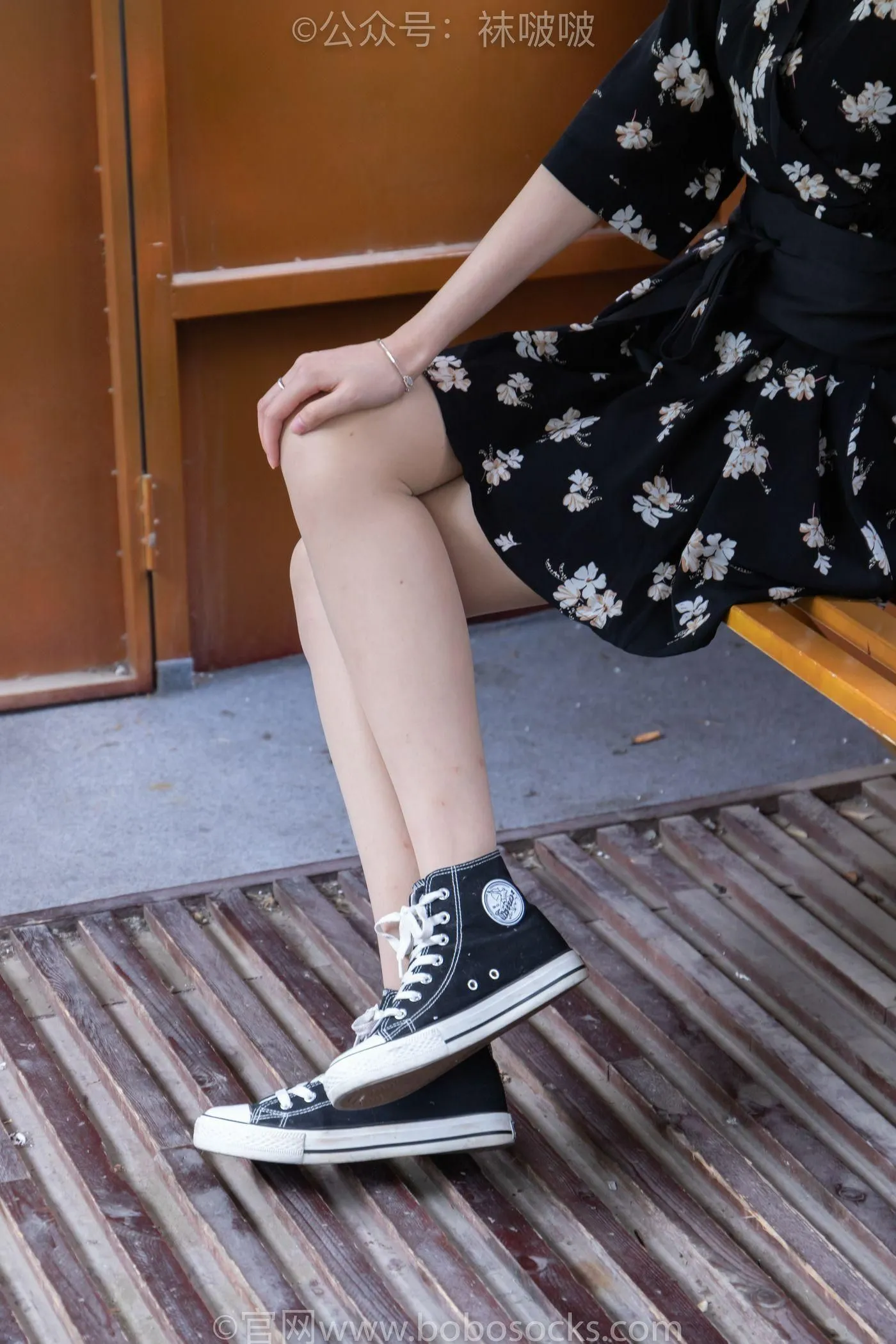 [BoBoSocks袜啵啵]NO.013 小甜豆-匡威帆布鞋、浅灰色短棉袜、肉丝 [132P]插图6